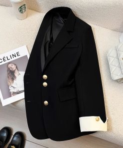 អាវធំនារី